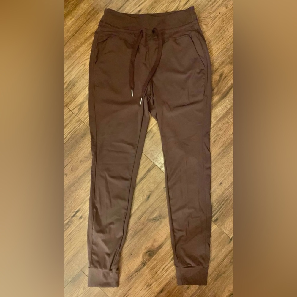 Halara Mauve and Black Lounge Pants